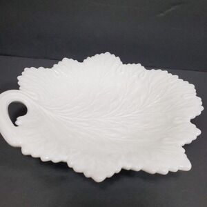 VTG Fenton Milk Glass Leaf Serving Dish White Scalloped Edge Finger Handle 8"